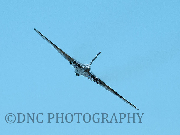 Vulcan XH558