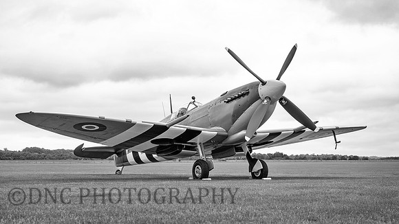 Spitfire MK IXB MH434