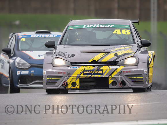 46 Jack & George Wright Team Air Supplys VW Golf Mk7 Brit.