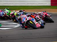 Gino Rea Buildbase Suzuki GSX-R1000 leads race 2
