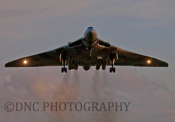 Vulcan XH558