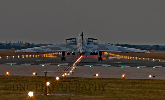Vulcan XH558