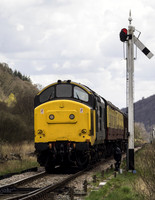 Class 37 37264 approaches Levisham with the 14.00 from Pickering