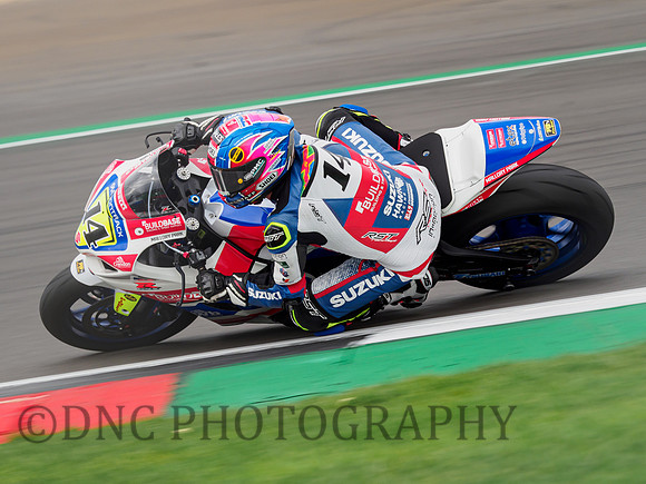 Tim Neave Buildbase Suzuki GSX-R1000