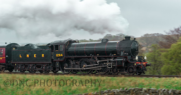 LNER B1 1264 passing Moorgates on very wet 8th May