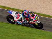 Tim Neave Buildbase Suzuki GSX-R1000R
