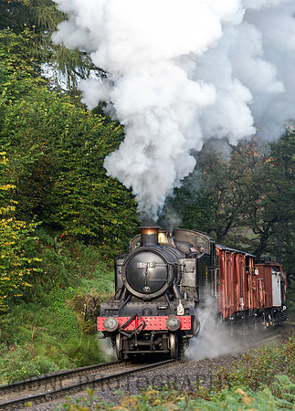 Large Prairie 5199 approaches Darnholm