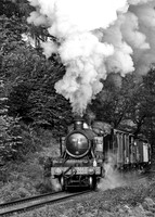 Large Prairie 5199 approaches Darnholm.
