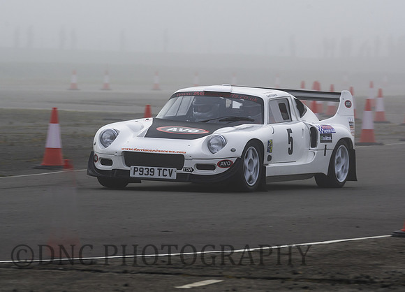 Geoff Roberts & Terry Martin Darrian T90
