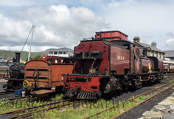 WHR 138 & FR David lloyd George at Porthmadog