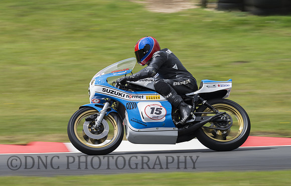 Tepi Lansivuori Suzuki TR750