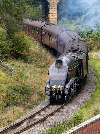 LNER A4 4498 Sir Nigel Gresley at Darnholm