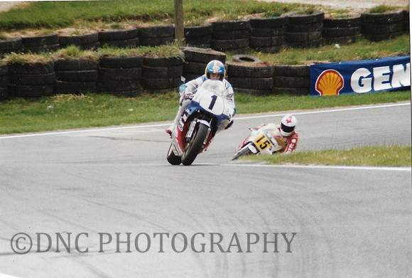 Brian Morrison Honda RC30 Cadwell Park .