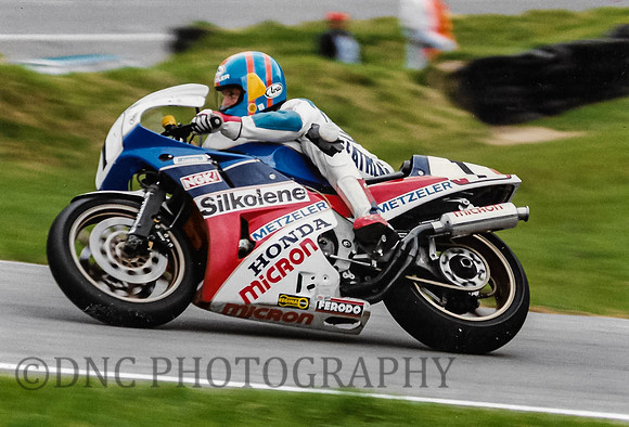 Brian Morrison Honda RC30 Cadwell Park