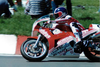 Kenny Irons Honda RC30 Mallory Park.