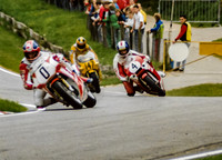 Kenny Irons Honda RC30,Mark Philips Loctie Yamaha Cadwell Park