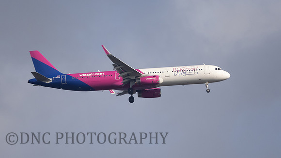 WIZZ Air A321 G-WUKH, 17th March 2022