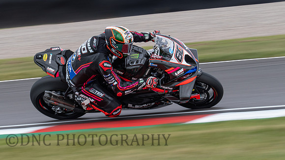 Peter Hickman LEW 8TEN racing BMW M1000RR