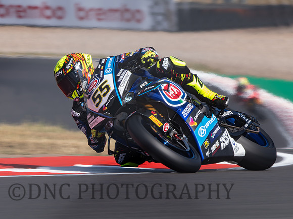 Andrea Locatelli Pata Maxus Yamaha YZ-F R1 .2