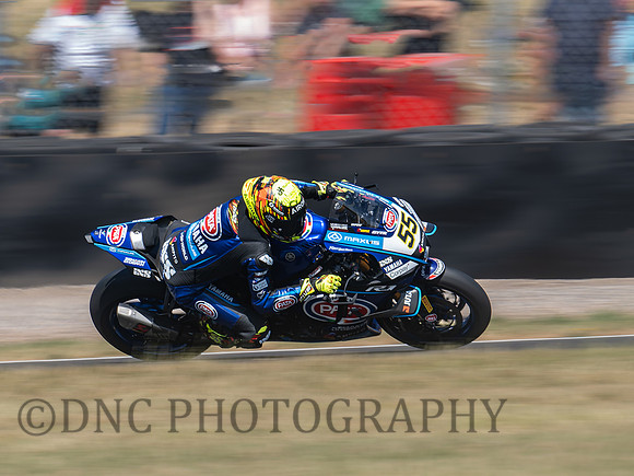 Andrea Locatelli Pata Maxus Yamaha YZ-F R1 .2