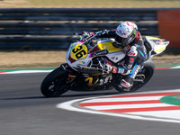 Beatriz Neila Ampito Crescent Yamaha YZF-R7 .1