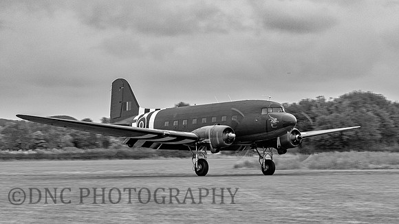Douglas DC-3 Dakota KP220 .3m