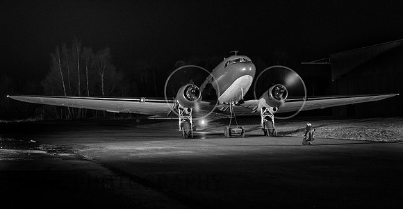 Douglas DC3 Dakota IV