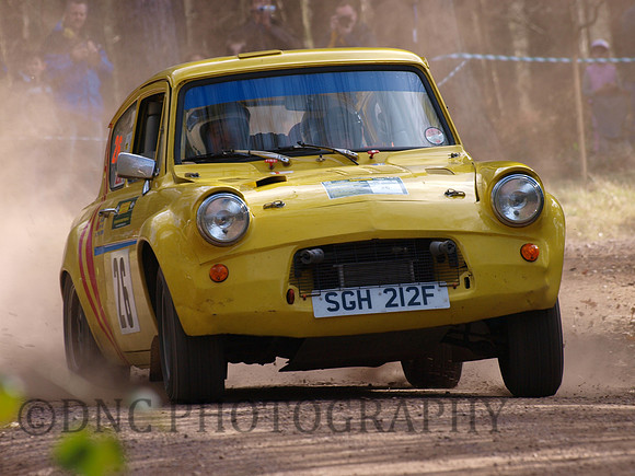 26 John & Louise Cooledge Ford Anglia