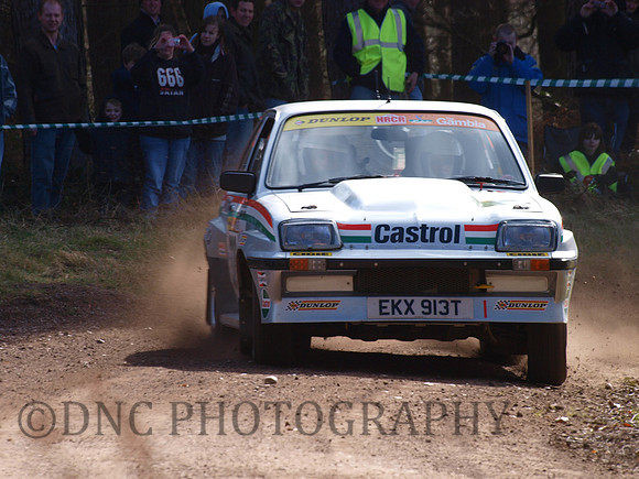 326 Roger Kilty & Lynette BanksVauxhall Chevette HSR