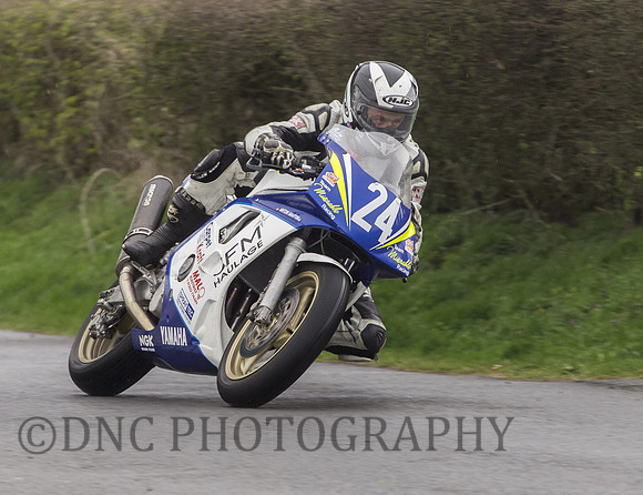 Seamus Elliott Yamaha FZR400