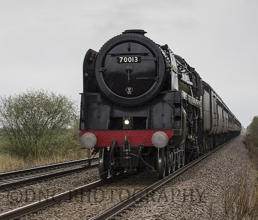 BR 7MT 70013 Oliver Cromwell 'The East Riding' near Goole