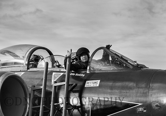 Pilot Thumbs Up