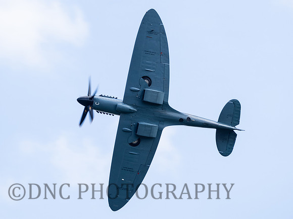 Rolls-Royce Heritage Flight Spitfire PR.XIX PS853...