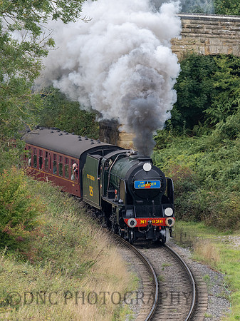 SR Schools Class 926 Repton Passing under the bridge at Darnholm