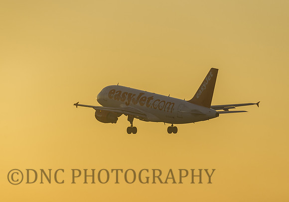 Easy Jet Pilot Training Airbus A319-111 G-EZAO 28th Dec 2016