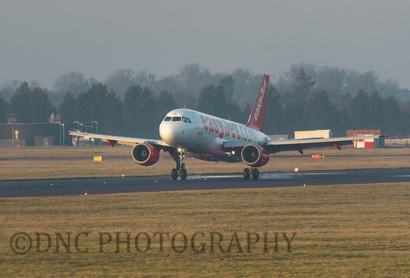 Easy Jet Pilot Training Airbus A319-111 G-EZAO 28th Dec 2016