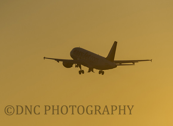 Easy Jet Pilot Training Airbus A319-111 G-EZAO 28th Dec 2016