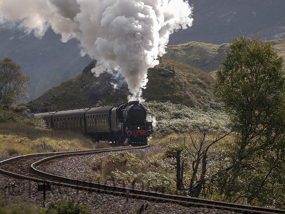 Black 5 45407 after departing Glenfinnian Station 23.09.2008