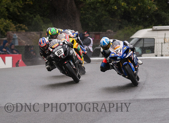 James Westmoreland Motorpoint Yamaha YZF-R1 battles with Josh Brookes Relentless Suzuki by TAS Suzuki GSX-R1000