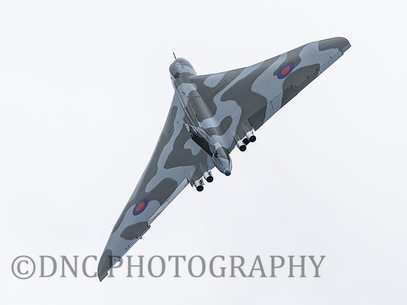 AVRO Vulcan B2 XH558 3