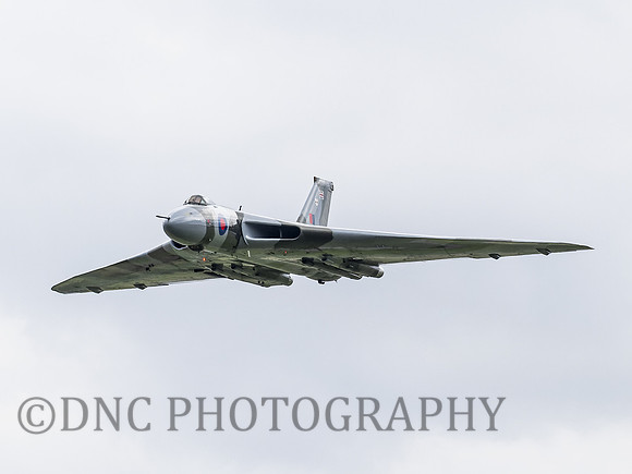 AVRO Vulcan B2 XH558 4