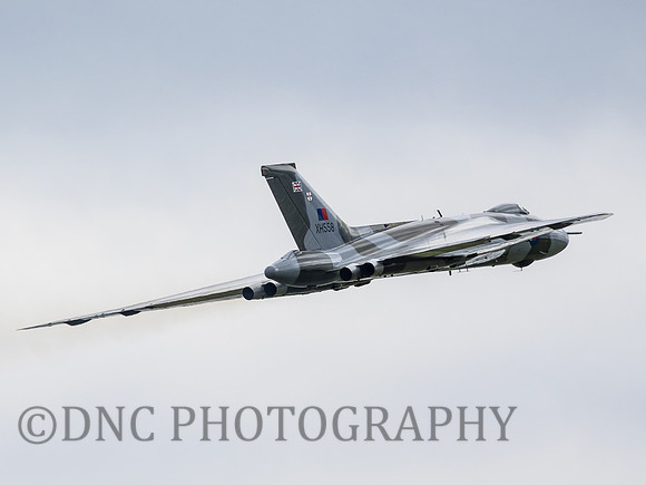 AVRO Vulcan B2 XH558 6