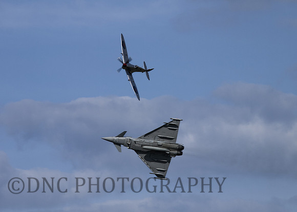 Spitfire & Typhoon Syncro Pair.