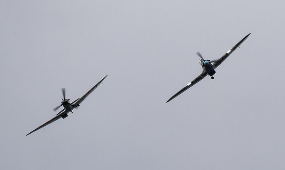 BBMF Spitfire MkIIa P7350 & Hurricane MkIIc PZ865 ,