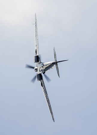 BBMF Supermarine Spitfire Mk (PR XIX) PS915