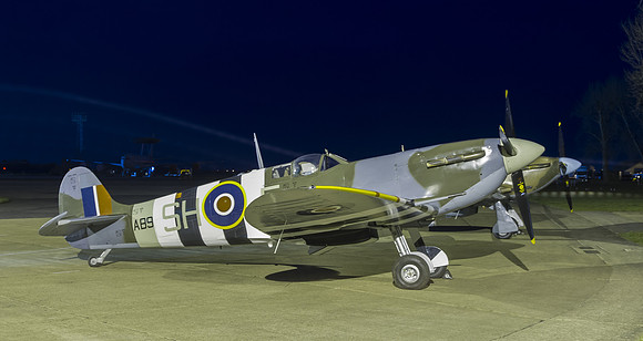 Supermarine Spitfire (MK Vb) AB910 Battle of Britain memorial Flight