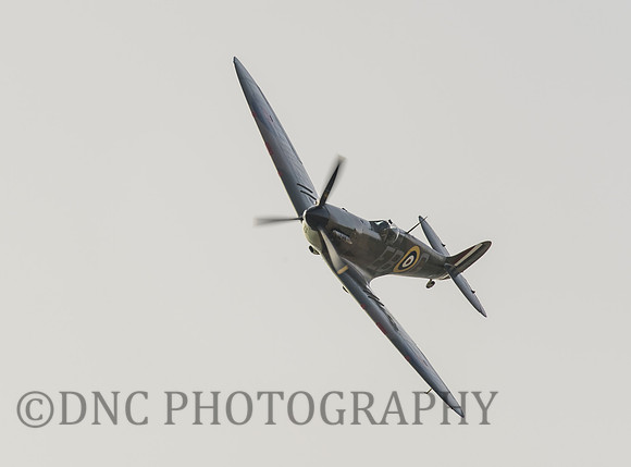 Spitfire MKIIA P7350
