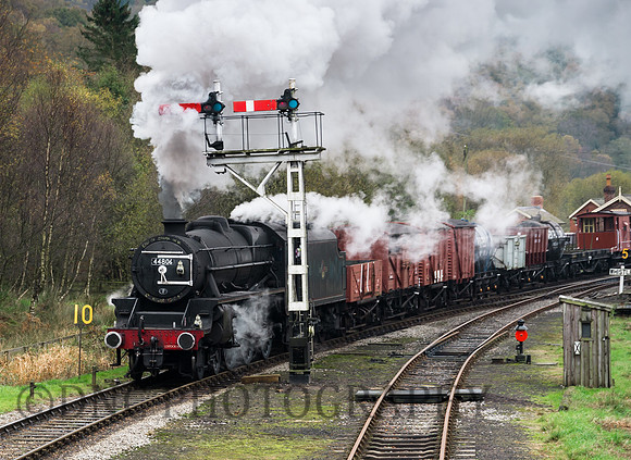 Black 5 44806 departs Levisham
