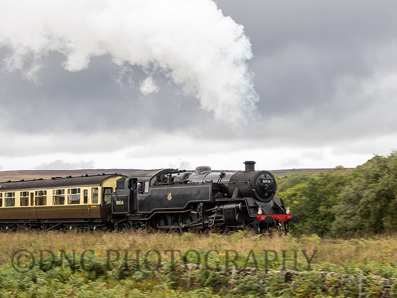 BR Std 4MT 80136 passing Moorgates 18th September with the Pullman Diner