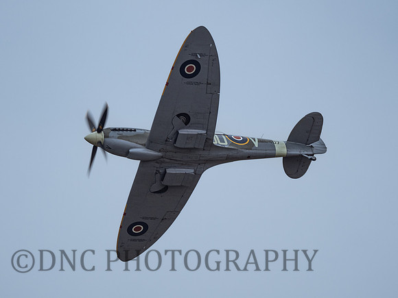 Supermarine Spitfire LF MK.IX ML407 .4